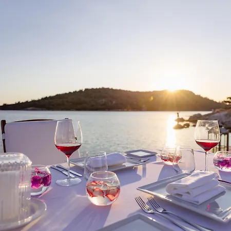 호텔 Ortunc - Cunda Island (adults Only) 4*